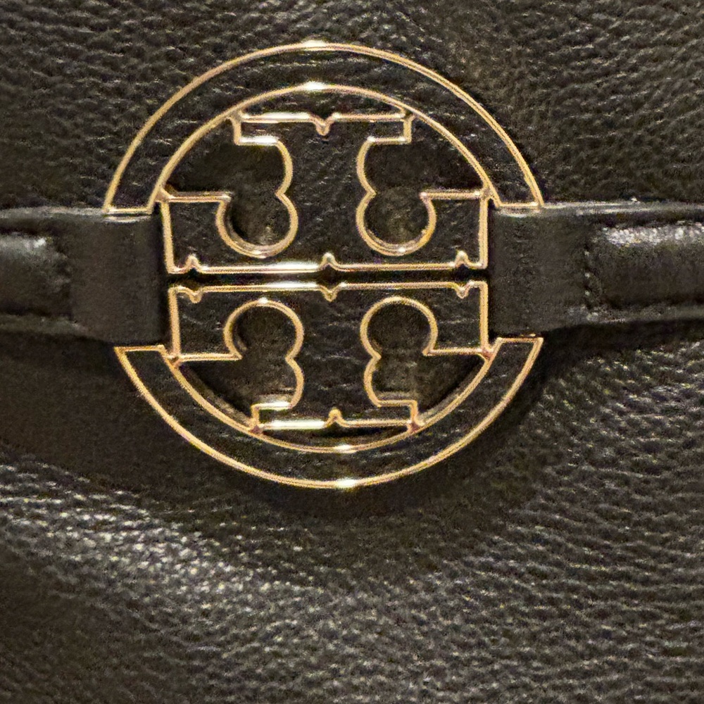 Tory Burch - Black Leather Bag/Tote with Gold Emblem & Details - NEW - Picture 2 of 12